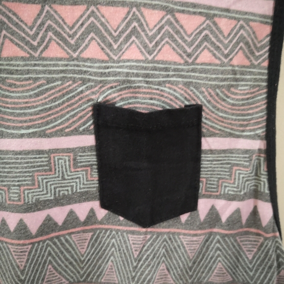 Summery patterned Muscle tee - Picture 3 of 4